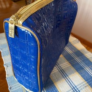 Elizabeth Arden MakeUp or accessories bag
